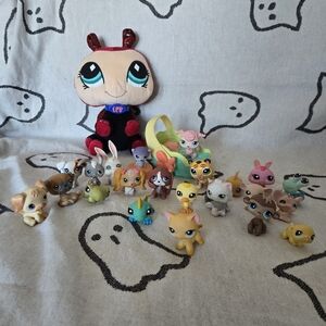 Littlest Pet Shop (LPS) Lot - Figures & Accessories 🐾✨